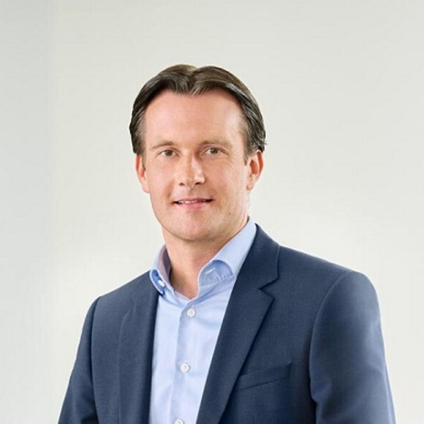 Portrét Carstena Tidowa, generálneho riaditeľa pre východnú Európu v skupine EOS
